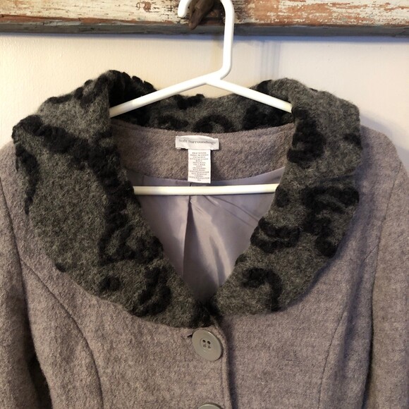 SOFT SURROUNDINGS XS GREY WOOL 3 BUTTON JACKET WITH PATTERNED COLLAR AND CUFFS - Picture 3 of 9